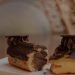 eclair-de-chocolate-eclair.jpeg